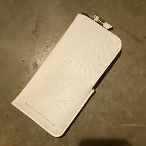 Quay Australia white faux leather glasses pouch
